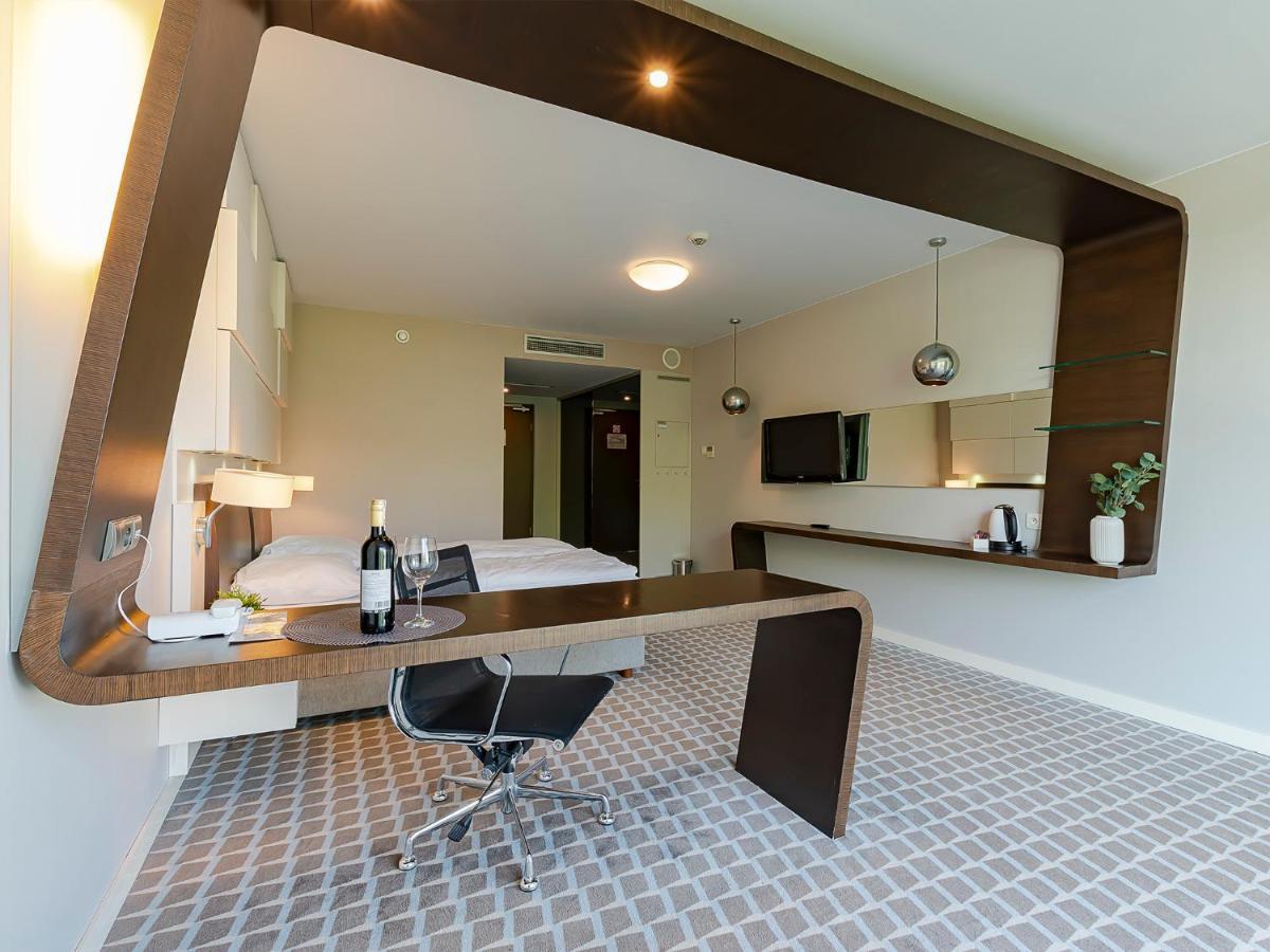 Vacationclub - Marine Hotel Apartament 437 Kolobrzeg Ngoại thất bức ảnh